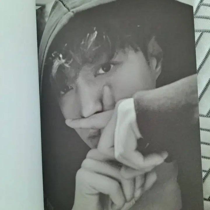[BUNJANG] EXO Lay Photobook / 엑소 레이 포토북 화보사진