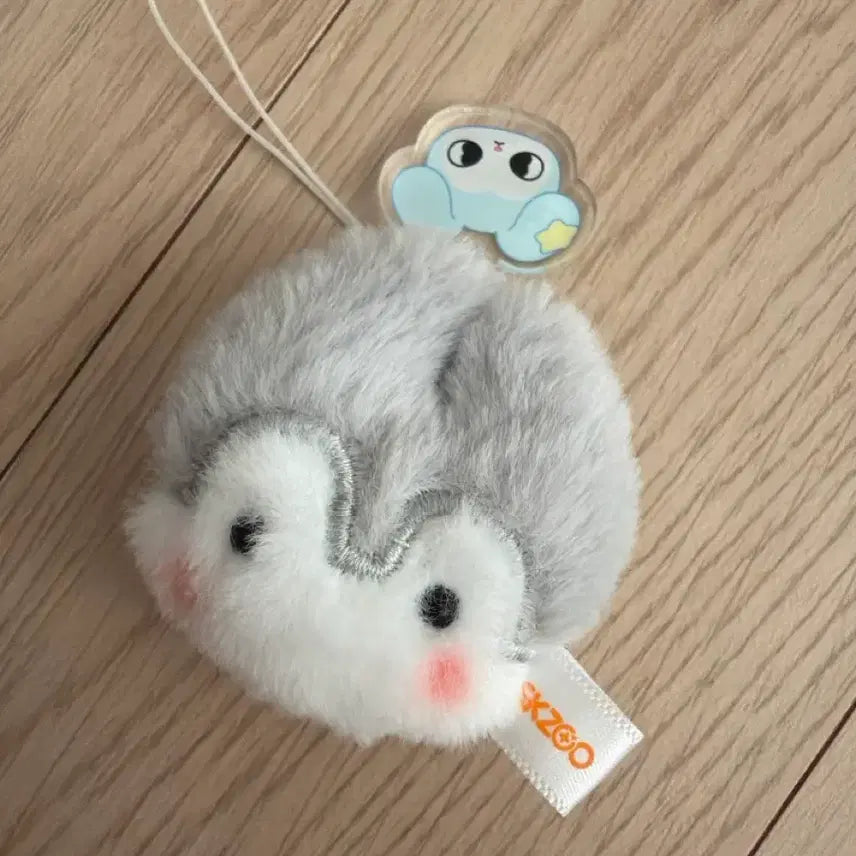 [BUNJANG] Stray Kids Wolfchan Pompom Keyring / 스키즈 입장 폼폼 키링 울프찬