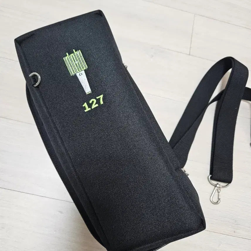 [BUNJANG] NCT127 Lightstick Bag / NCT127 응원봉 가방