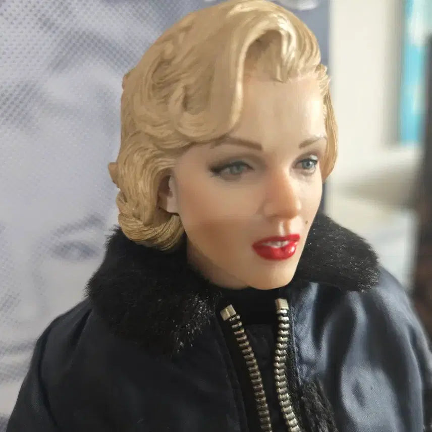 [BUNJANG] Star Ace Toys Marilyn Monroe 1/6 Scale Action Figure - Military Outfit Korea 1954 / 스타에이스 마릴린 먼로 1/6 액션 피규어 - Military Outfit Korea 1954]
