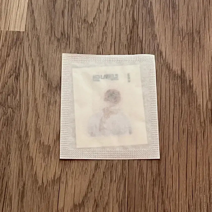[BUNJANG] Yeonjun GS25 Yoajeong Ice Cream Sticker POB (Sealed) / 미개봉) 연준 gs25 요아정 아이스크림 띠부씰 양도