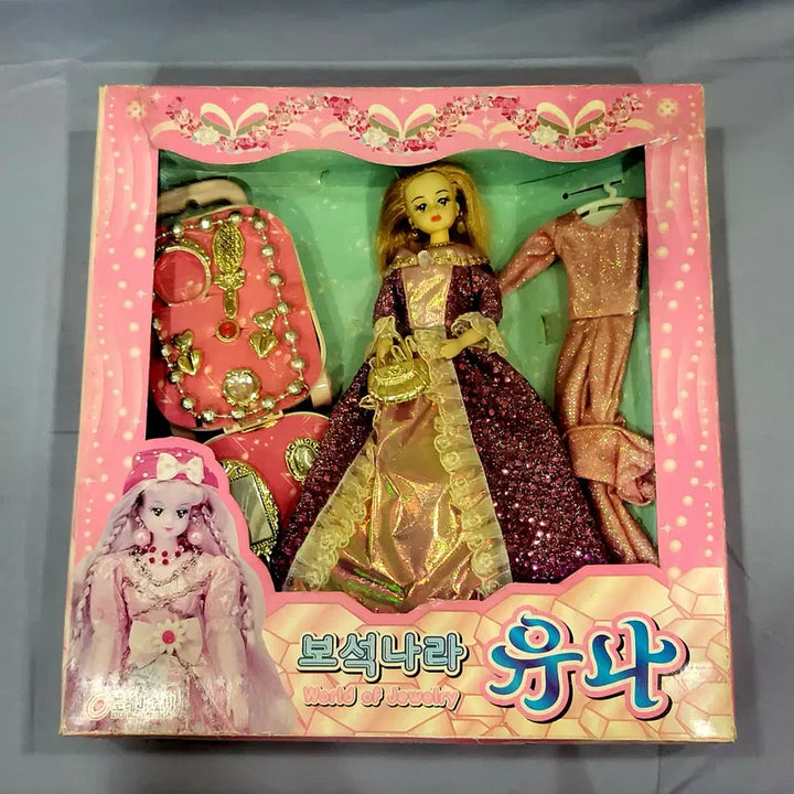 [BUNJANG] Jewel Land Yuri Doll Accessory &amp; Costume Set Retro Toy / [레트로 장난감] 보석나라 유리 인형 보석 액세서리 의상 세트 옛날 여자아이 장난감
