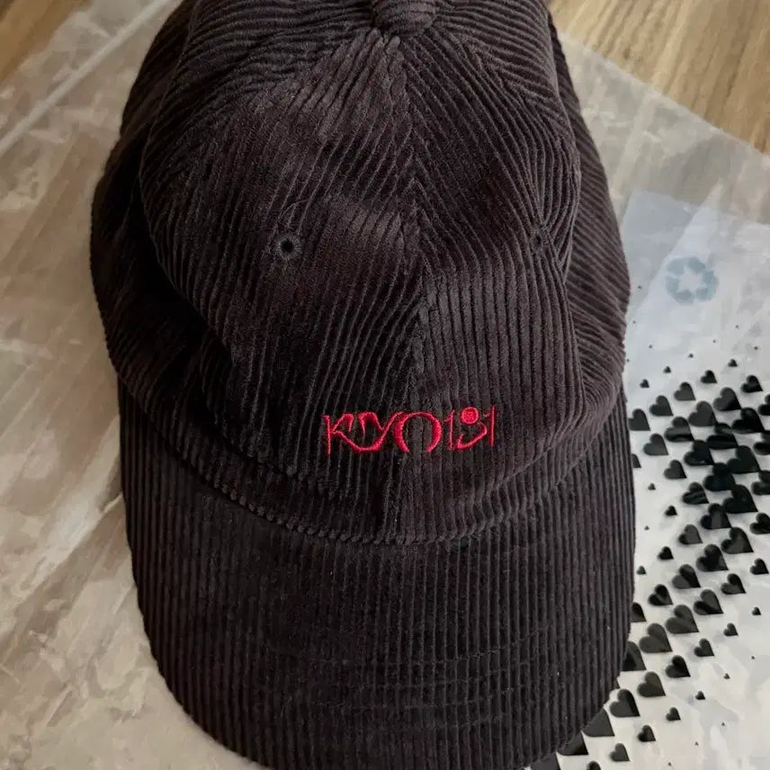 [BUNJANG] Silica Gel Corduroy Ball Cap / 실리카겔 코듀로이 볼캡