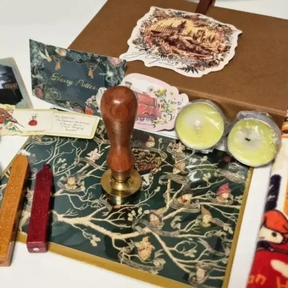 [BUNJANG] Harry Potter Goods Full Set (Sealing Wax + Postcards + Stickers + Cards + Hand Towel) / 해리포터 굿즈 풀세트(실링왁스+엽서+스티커+카드+핸드타올)