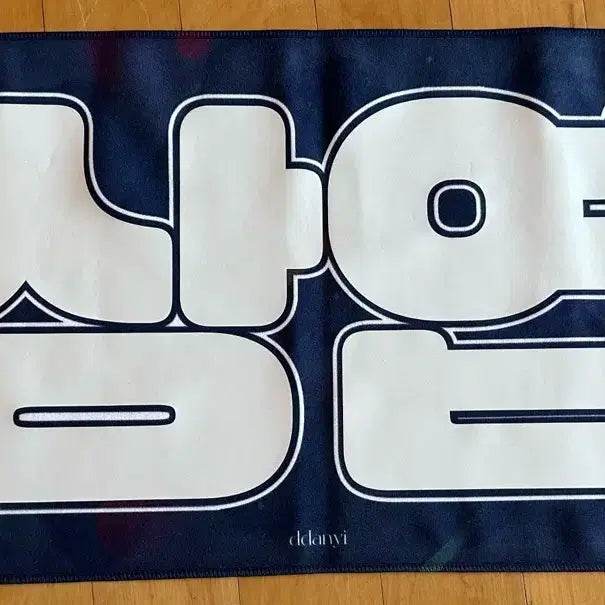 [BUNJANG] LUCY Choi Sangyeop Reflect Slogan / 루시 최상엽 반사슬로건 양도합니다