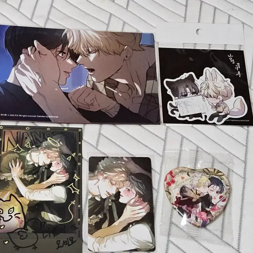[BUNJANG] Le Bon Salon de Bon Romantic Apocalypse Print Photo Sticker Deco Photo Pack &amp; Can Badge Bundle Set / 레봄 살롱드르봉 낭만묵시록 인화사진 스티커 데코포토팩 캔뱃지 )원가)
