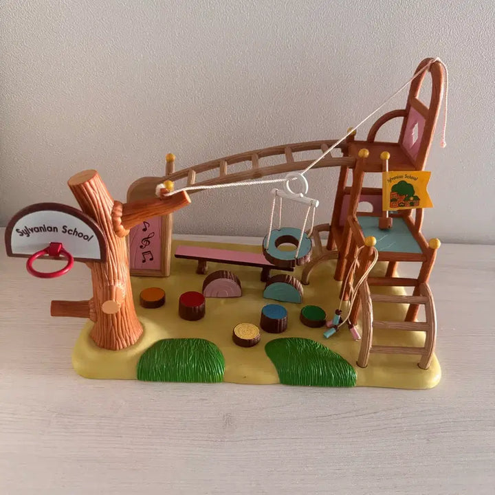 [BUNJANG] Sylvanian Families Forest School Playground (Discontinued) / 올드)레어)단종)실바니안 숲속의 학교 놀이터