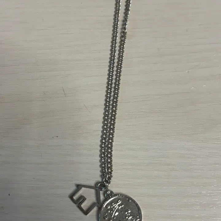 [BUNJANG] BOYNEXTDOOR 1st Anniversary Necklace Leehan / 보넥도 1주년 목걸이 이한 탈덕처분