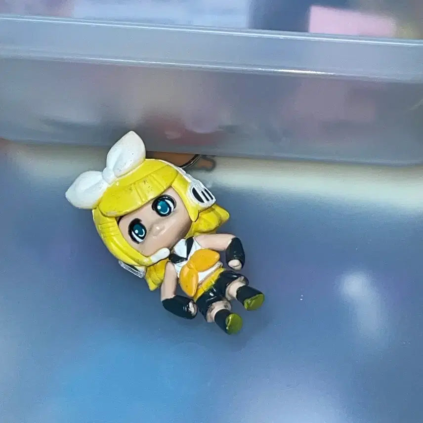 [BUNJANG] Vocaloid Kagamine Rin Classic Keychain / 보컬로이드 카가미네 린 고전 키링