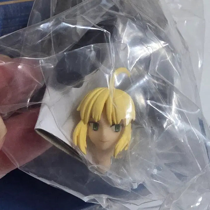 [BUNJANG] Fate Saber Formal Wear Figure / 페이트세이버 정장피규어