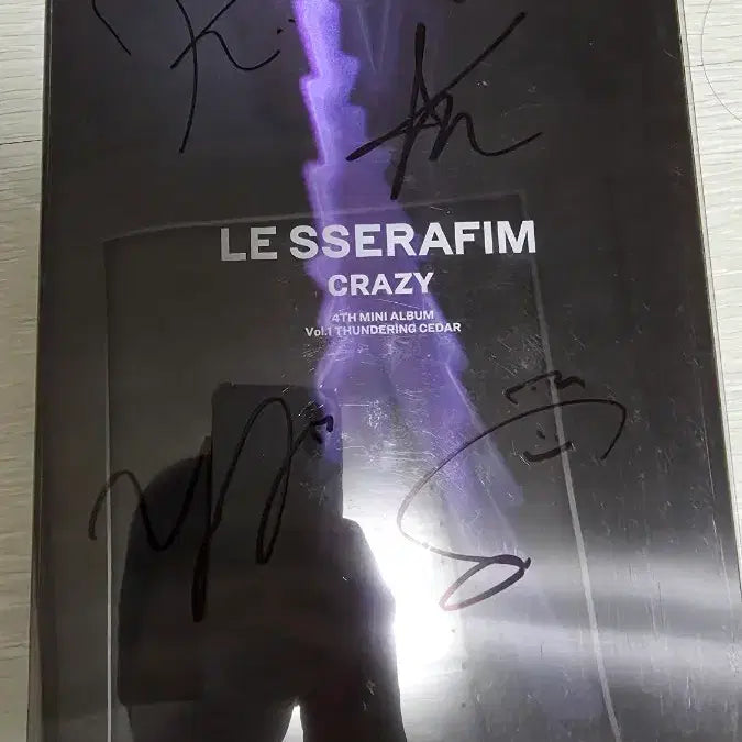 [BUNJANG] Le Sserafim Crazy Album Autographed / 르세라핌 크레이지 사인 앨범