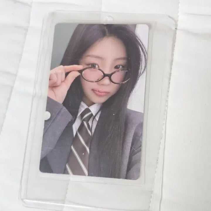 [BUNJANG] ILLIT Wonhee Super Real Me Hello Live Photocard / 아일릿원희 슈퍼리얼미 헬로라이브 포카