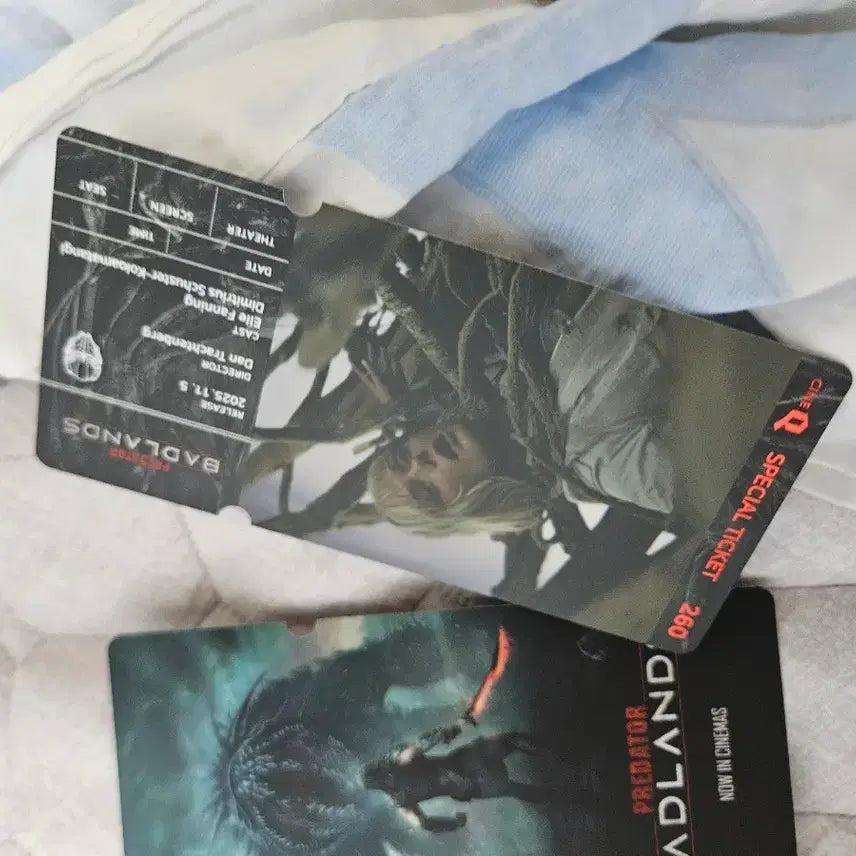 [BUNJANG] Predator: Badlands Special Ticket Set / 프레데터: 배드랜즈 스페셜 티켓 2종 팝니다