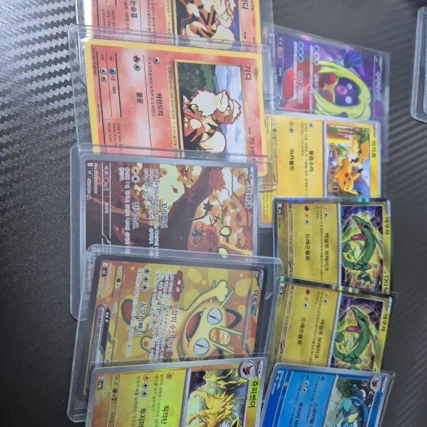 [BUNJANG] Pokemon Cards Charizard, Arcanine, Jolteon, and More / 포켓몬 카드 레쿠자 윈디 쥬피썬더 외 다수