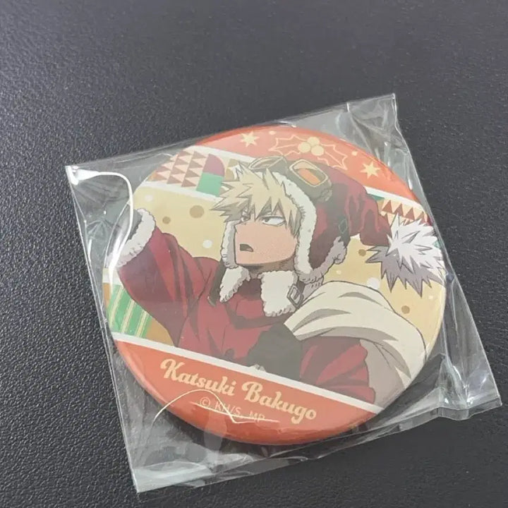 [BUNJANG] My Hero Academia Bakugo Christmas Can Badge / 히로아카 바쿠고 크리스마스 캔뱃지