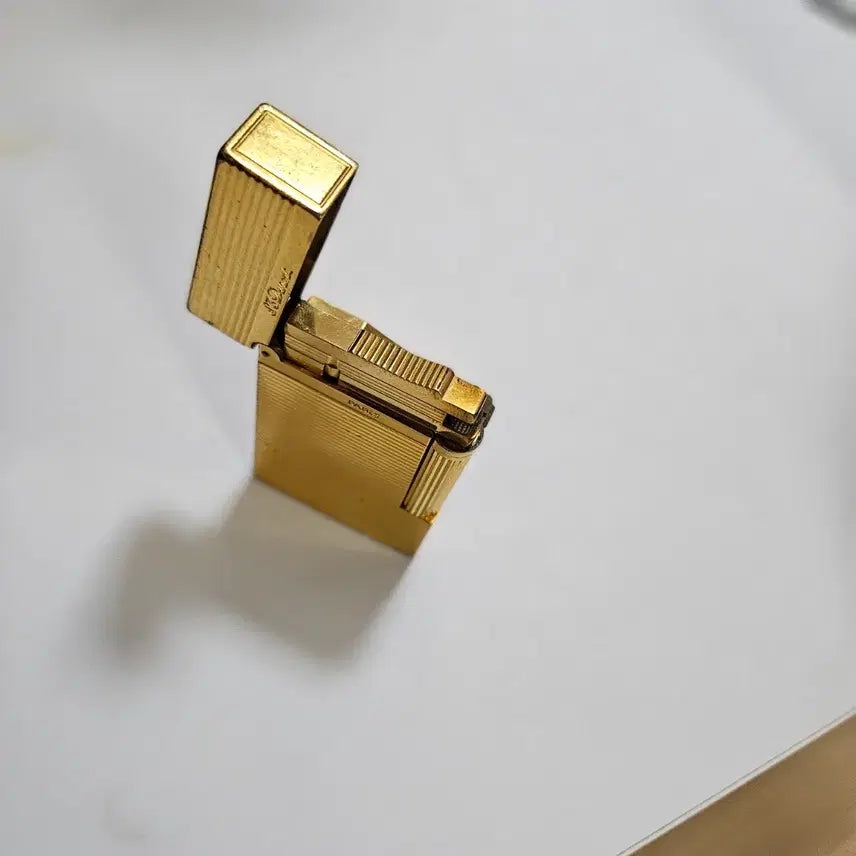 [BUNJANG] S.T. Dupont Gold Plated Lighter / 듀퐁 S.T. Dupont 금장 라이터
