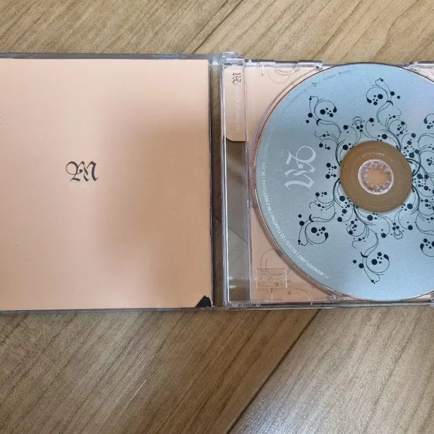 [BUNJANG] May Wonderland Signed Album / May wonderland 싸인앨범