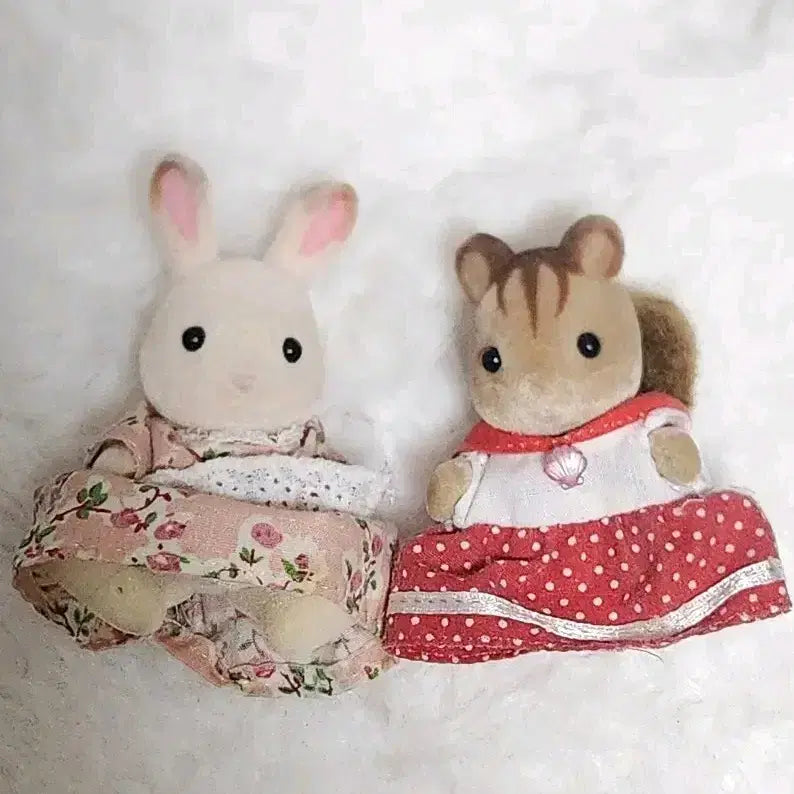 [BUNJANG] Sylvanian Families Squirrel Rabbit Doll Set / 실바니안 패밀리 다람쥐 토끼 인형