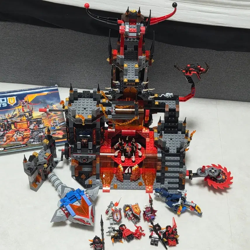 [BUNJANG] LEGO Nexo Knights 70323 Jestro&