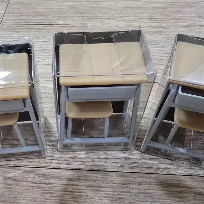 [BUNJANG] Seria Look Up Desk and Chair Set (Excluding Figure) / 세리아 룩업 누들스토퍼 책상의자