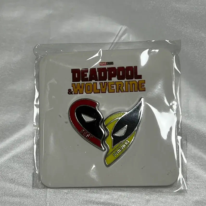 [BUNJANG] Deadpool Wolverine Badge Set / 데드풀 울버린 뱃지 세트