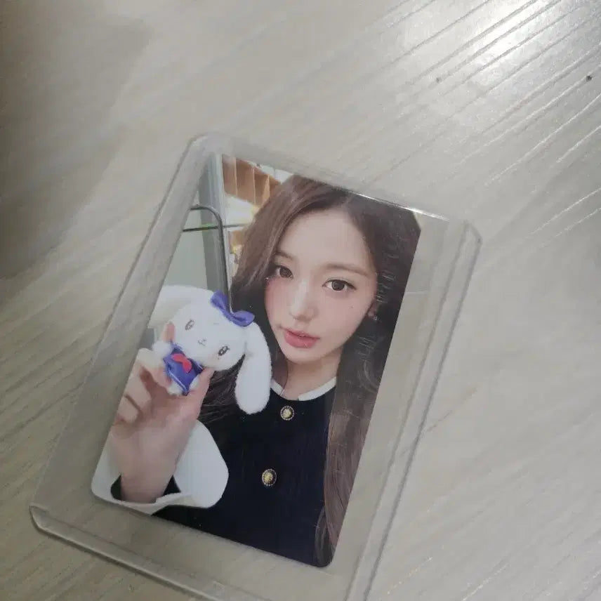 [BUNJANG] IVE MiniB Popup Jang Wonyoung Cherry Photocard / 아이브 미니브 팝업  장원영 체리 포카