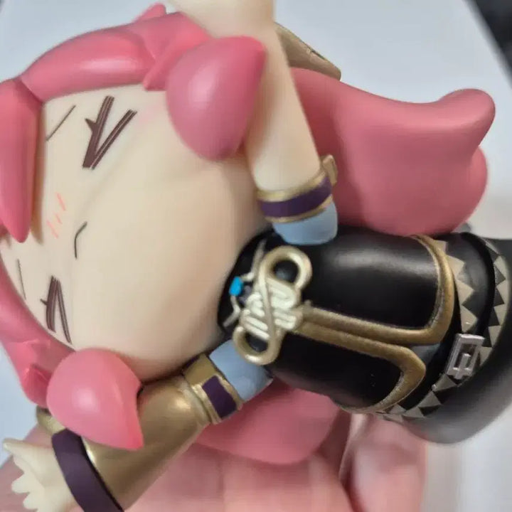 [BUNJANG] Megurine Luka "Kudanki" Figure (Box Not Included) / 메구리네 루카 꽈당 피규어(박스x)