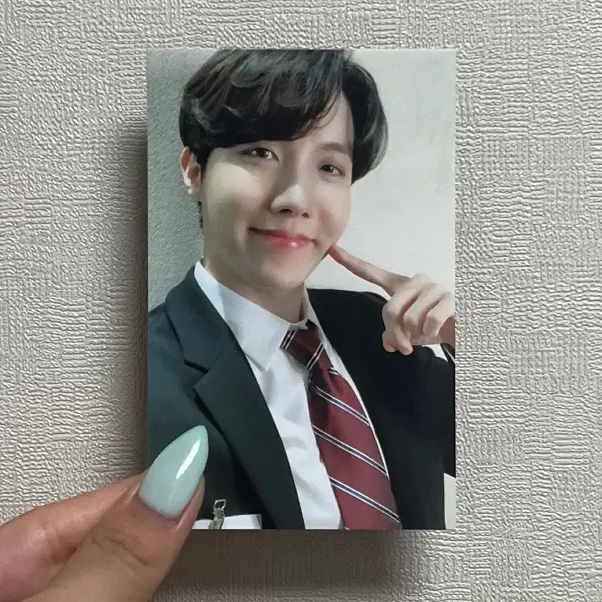 [BUNJANG] BTS ARMY Membership Kit J-Hope Photocard / 방탄소년단 BTS 8기 아미 멤버십 키트 제이홉 호석 포토카드