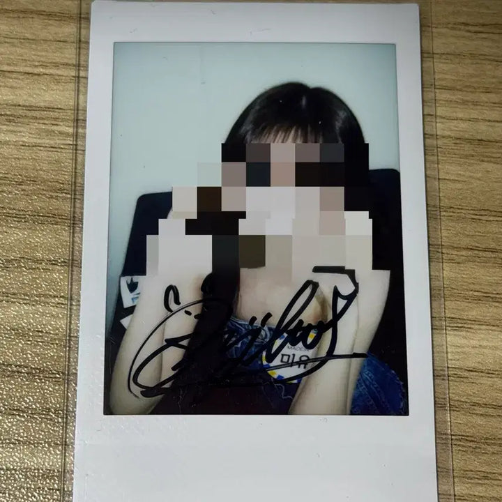 [BUNJANG] MAEDIN SuHye MiYoo Signed Polaroid Bundle Set / 메이딘 수혜, 미유 싸인폴라 일괄