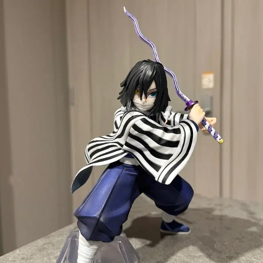 [BUNJANG] Demon Slayer: Kimetsu no Yaiba Obanai Iguro Figure / 귀멸의칼날 귀칼 제일복권 이구로 오바나이 피규어