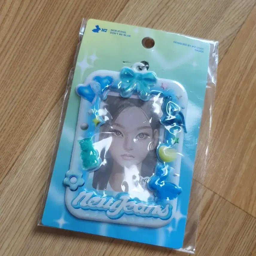 [BUNJANG] NewJeans Get Up Line Friends Collaboration Haerin Photocard Holder Keyring (Sealed) / 뉴진스 겟업 라인프렌즈 팝업 포카홀더키링 미개봉 새상품 굿즈  해린