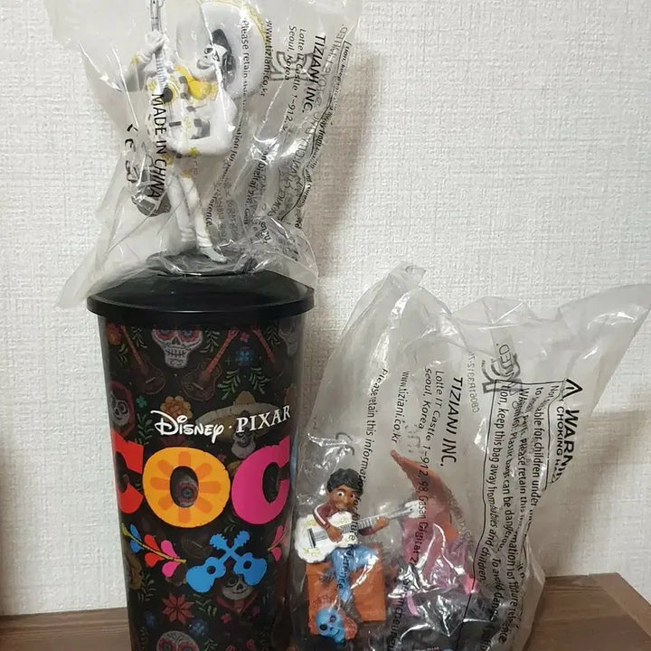 [BUNJANG] Disney Pixar Coco Miguel Dante Dela Cruz Figure Topper Cup Sealed / * (미개봉) 코코 COCO 피규어 탑퍼컵 굿즈 CGV 미구엘 미겔 단테 델라크루즈 디즈니 픽사