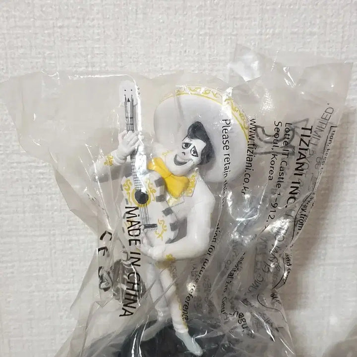 [BUNJANG] Disney Pixar Coco Miguel Dante Dela Cruz Figure Topper Cup Sealed / * (미개봉) 코코 COCO 피규어 탑퍼컵 굿즈 CGV 미구엘 미겔 단테 델라크루즈 디즈니 픽사