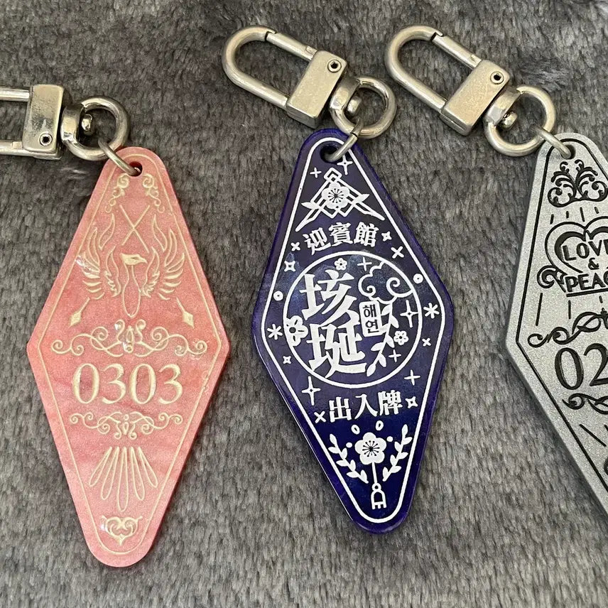 [BUNJANG] The Greatest Estate Designer Hotel Keychain Set (Mun Hyeon-ah, Han Yu-jin, Hae-yeon) / 내스급 호텔 키링 문현아, 한유진, 해연