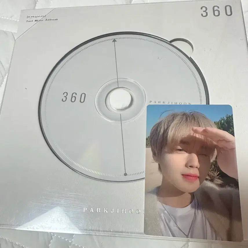 [BUNJANG] Park Jihoon Mini 2nd Album 360 White Version Photocard Included / 박지훈 미니2집 360 흰색 버전 단순개봉 포카포함