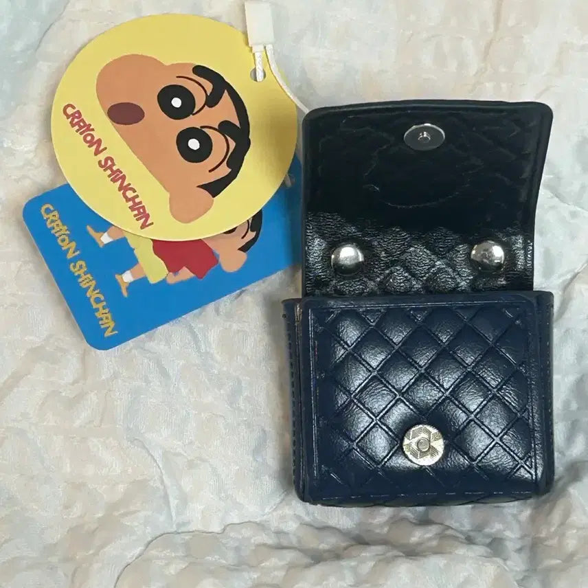 [BUNJANG] Crayon Shin-chan Mini Bag Keyring (Navy) / 택0,새상품) 짱구 미니 백 키링(에어팟케이스)