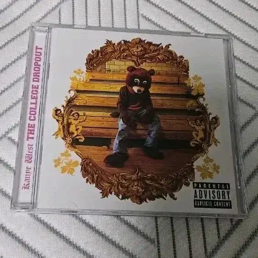 [BUNJANG] Kanye West The College Dropout 1st Album CD / 칸예 웨스트 1집 CD The College Dropout