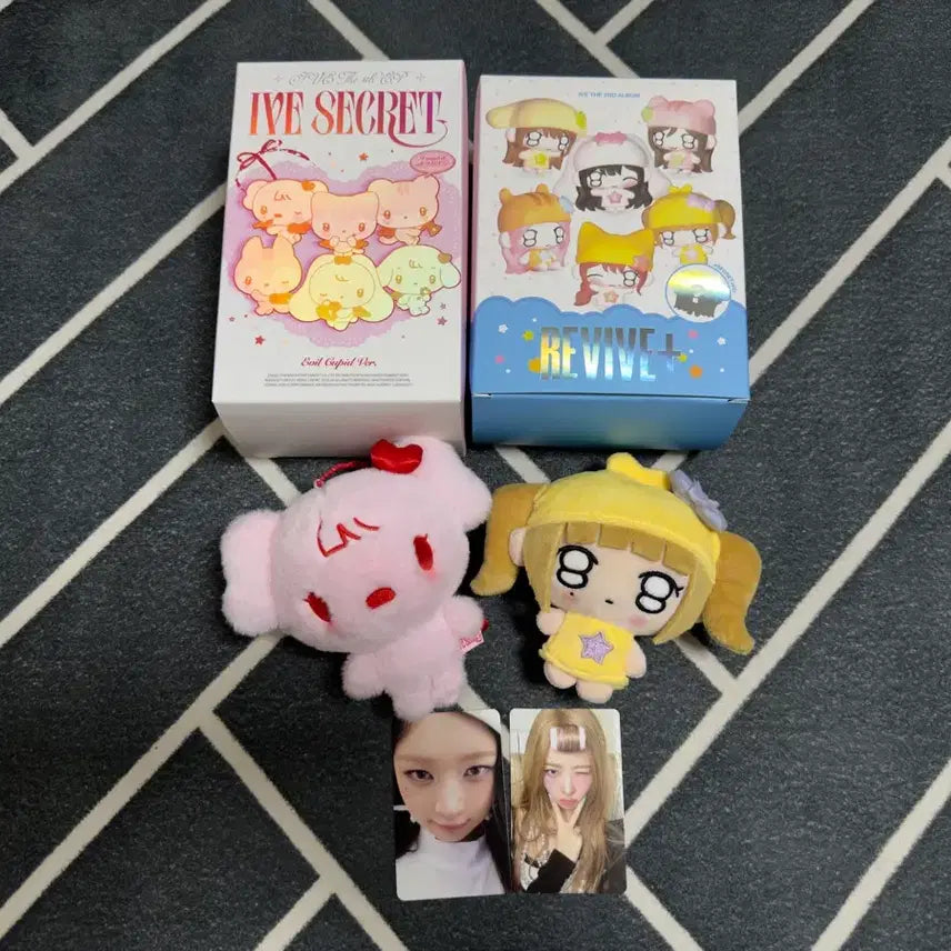[BUNJANG] IVE Petite Bebe Evil Cupid Rei Mini Album Keyring Bundle Set / 아이브 쁘띠브 이블큐피드 레이 나오리 미니브 앨범 키링 양도