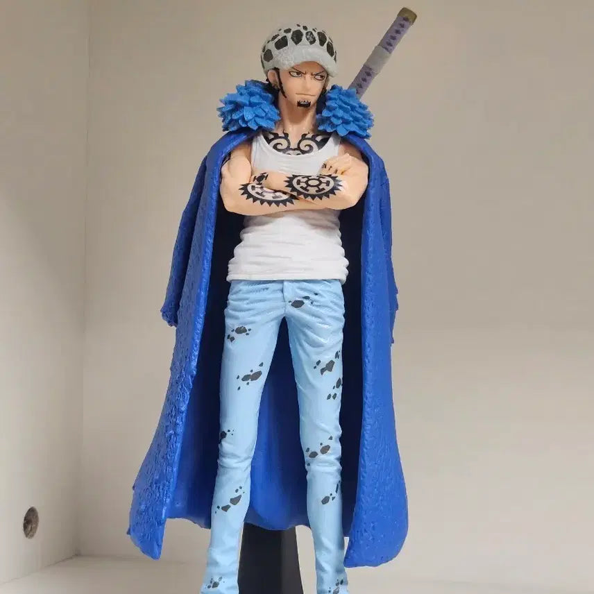 [BUNJANG] One Piece Trafalgar Law Figure / 원피스 트라팔가 로우 피규어 판매해요