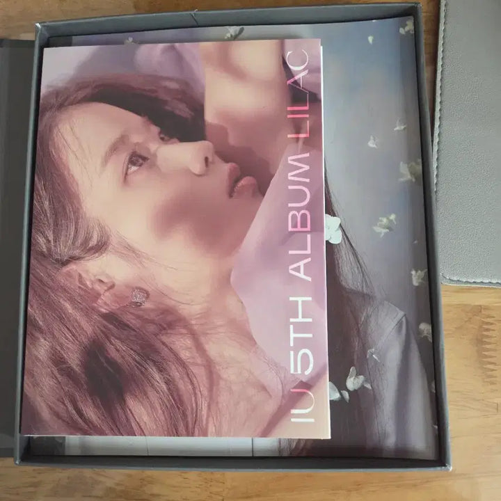 [BUNJANG] IU BYLAC Album / 아이유 BYLAC 앨범 희귀 매물입니다 12시전까지 판매합니다