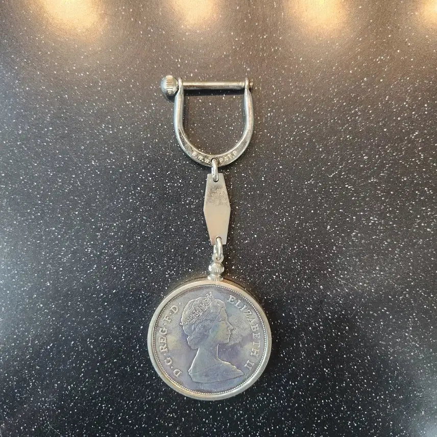 [BUNJANG] 1981 Royal Wedding Charles &amp; Diana Commemorative Toyota Crown Keychain Full Set / 1981 영국 왕실 찰스 다이애나 기념 TOYOTA CROWN 키홀더 풀세트
