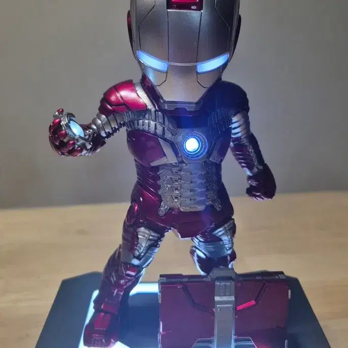 [BUNJANG] Beast Kingdom Egg Attack Iron Man Mark V Figure / 피규어/ 비스트킹덤 에그어택 아이언맨 마크5