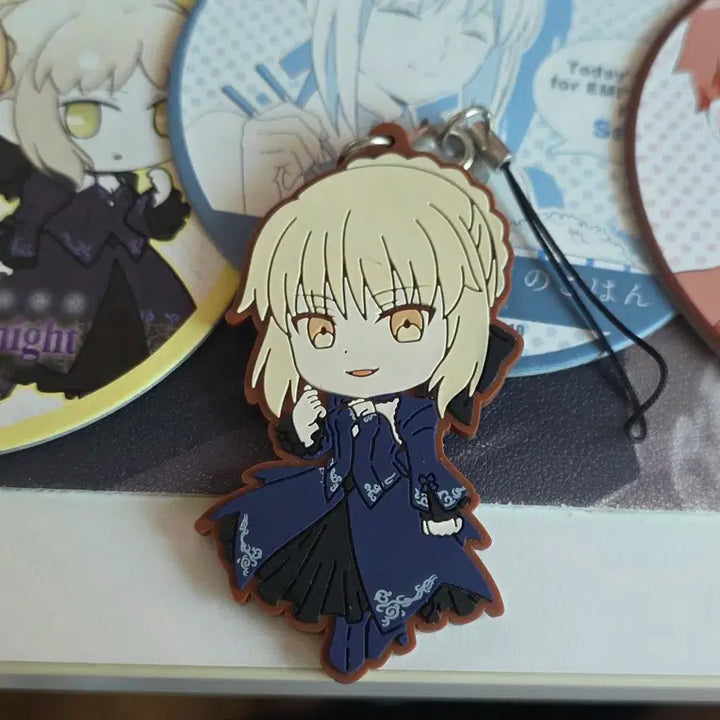 [BUNJANG] Fate/stay night Saber (Black) Keychain &amp; Coaster Set / 페스나 흑밥 키링 &amp; 코스터 판매