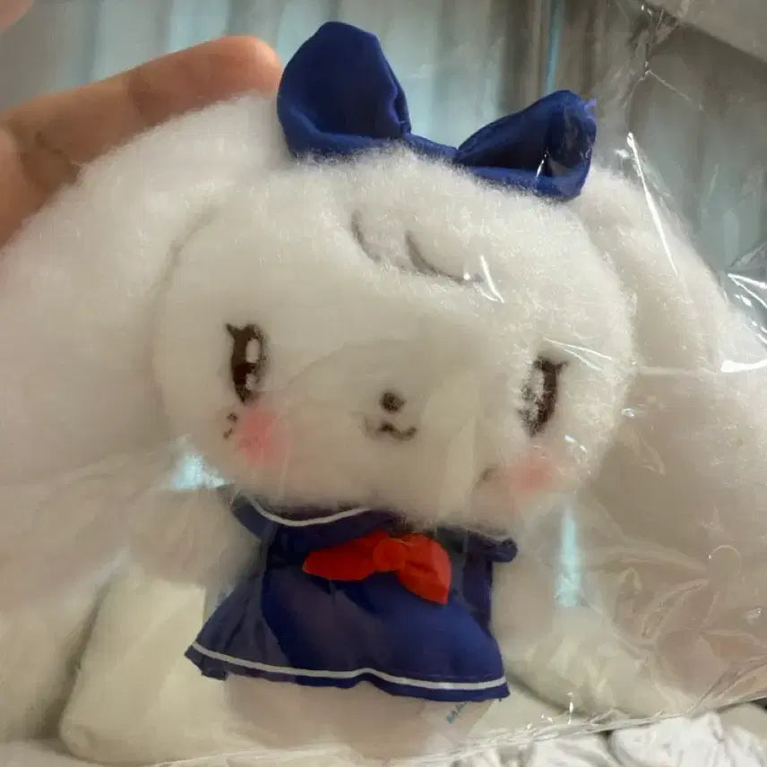 [BUNJANG] IVE Minive Wonyoung Cherry Plush Keychain / 아이브 미니브 원영 체리 플러시 키링