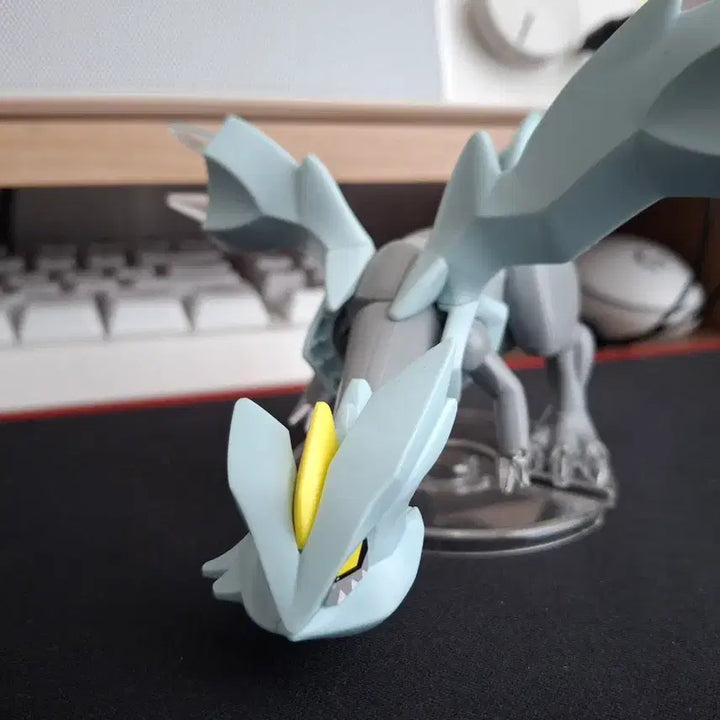 [BUNJANG] Pokemon Kyurem Plastic Model Kit / 포켓몬 프라모델 큐레무