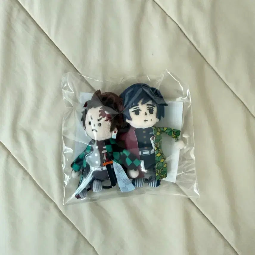 [BUNJANG] Demon Slayer Tanjiro &amp; Giyu Tetechi Plush / 귀멸의 칼날 블루레이 탄지로 기유 테치테치 인형