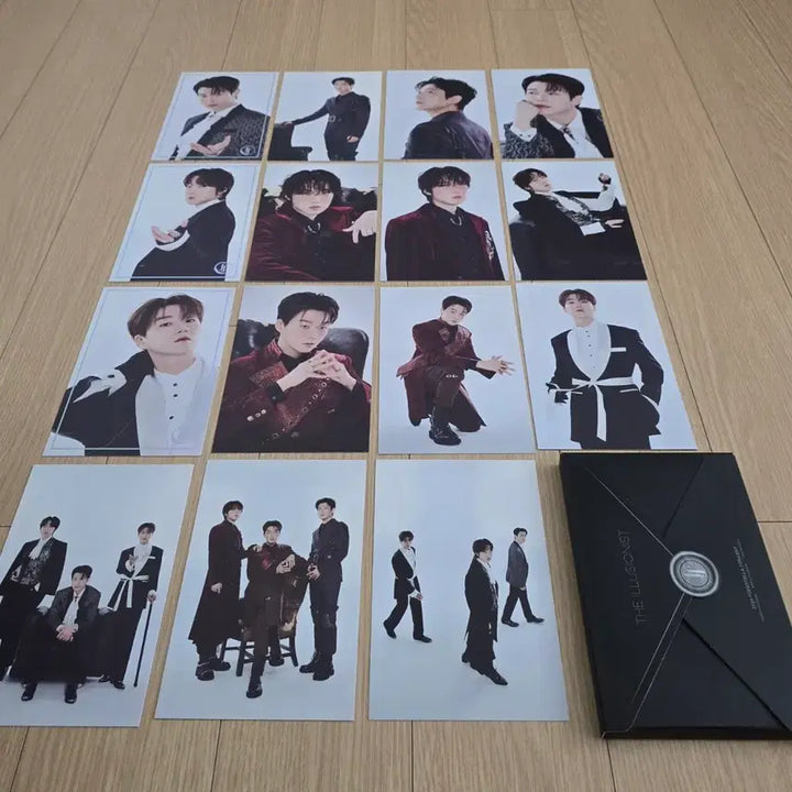[BUNJANG] Forestella The Illusionist Official MD Postcard Set / 포레스텔라 더 일루셔니스트 공식 MD 엽서세트 15장(시즌그리팅2024  2028스티커 한 장드려요)-고우림은 군대 이슈로 3인 활동