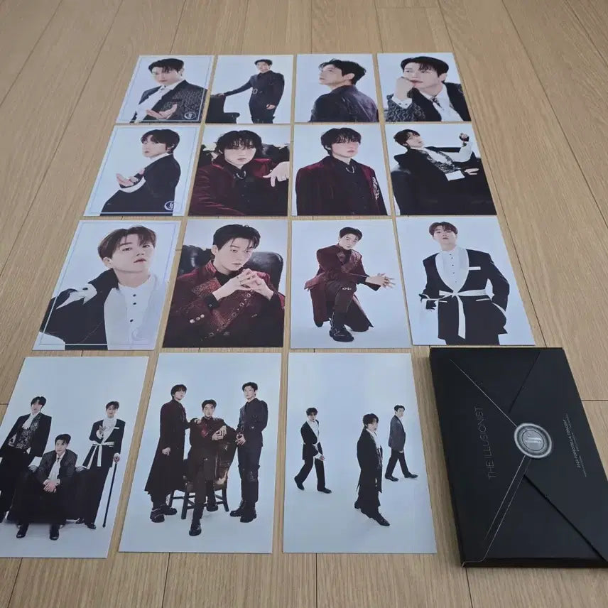 [BUNJANG] Forestella The Illusionist Official MD Postcard Set / 포레스텔라 더 일루셔니스트 공식 MD 엽서세트 15장(시즌그리팅2024  2028스티커 한 장드려요)-고우림은 군대 이슈로 3인 활동