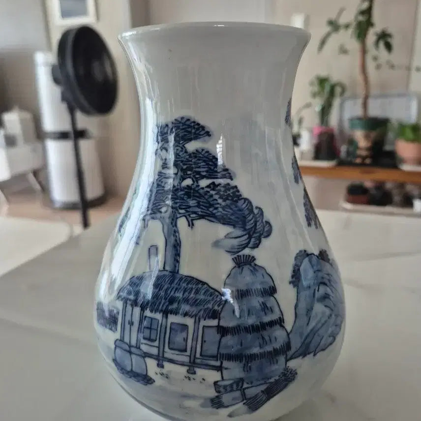 [BUNJANG] Korean Celadon Vase with Landscape Painting / 한국청자/청화백자 산수화  화병