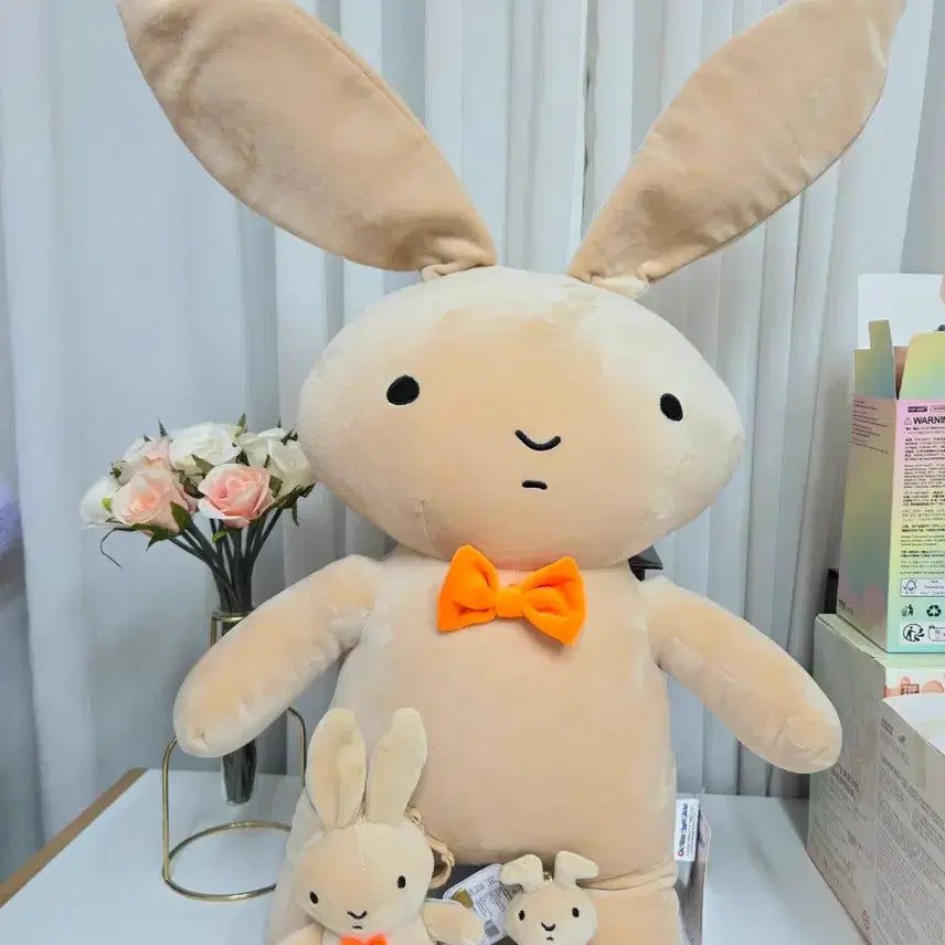 [BUNJANG] Large Glass Rabbit Plush 67cm / 유리 토끼 대형 인형 67cm 새상품